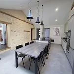 Maison Au Calme Et Avec Le Charme De La Pierre,  Le Rêve Doré Casa vacanze