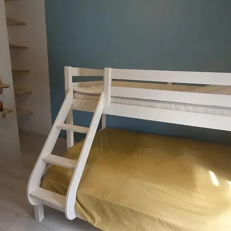 Maison Au Calme Et Avec Le Charme De La Pierre, 